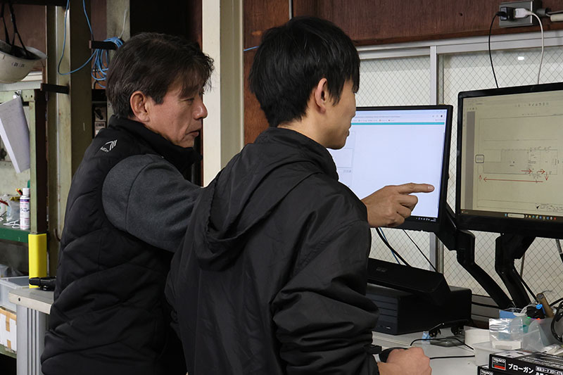 最新型3Dベンダー設備